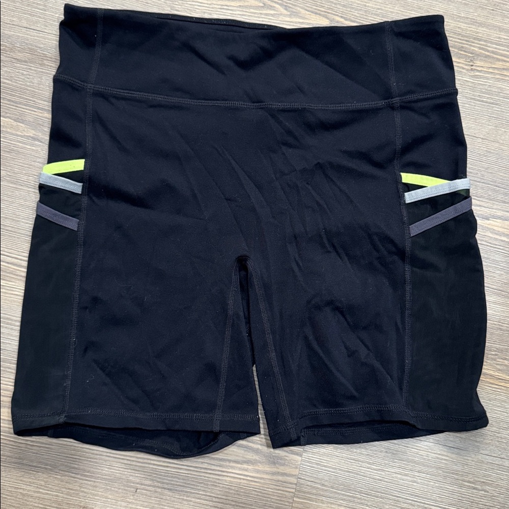 Motion 365 Fabletics Biker Shorts